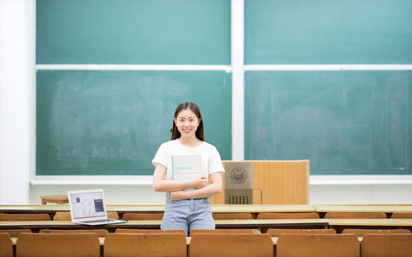 班级人数