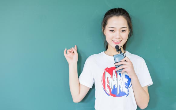 演讲课