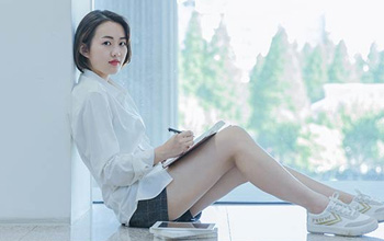 双语顾问