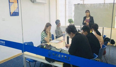 老师上课